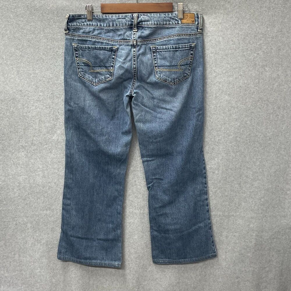 AE Favorite Boyfriend Jeans Distressed Medium Wash Stretch Size 10 Short - Picture 7 of 9
